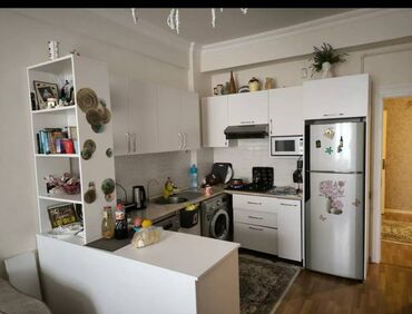 işlənmiş metbex mebeli: Təcili mətbəx mebeli satılır. Uzunluğu 4.90 sm hem uzunsof hem studio