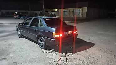 matiz 2007: Volkswagen Passat: 1992 г., 1.8 л, Механика, Газ, Седан — 1