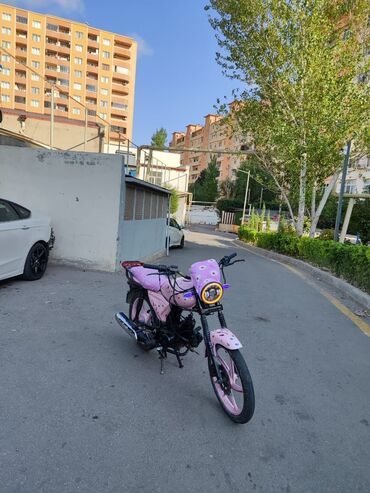 Çəngəllər: Xüsusi dizaynlı moped/motosiklet - Korpus və diskələr tam rənglənmiş