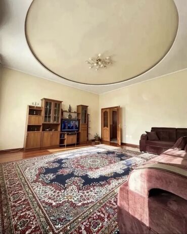 токмок дом продаётся: Дом, 200 м², 5 комнат, Собственник, Косметический ремонт