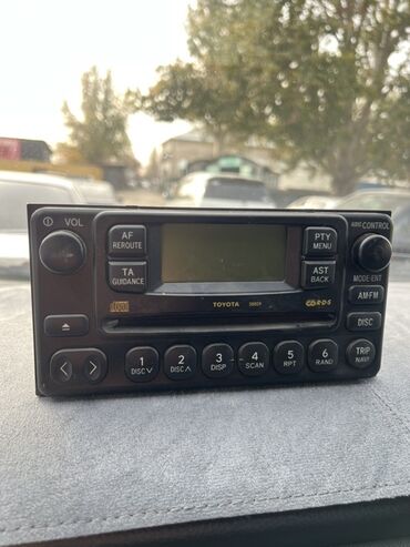 211 магнитола: Штатная автомагнитола Toyota с поддержкой CD-чейнджера и RDS Описание