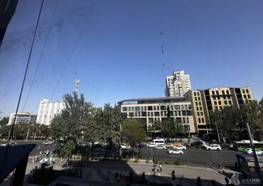 итальянский квартал бишкек цены: 4 комнаты, 130 м², Индивидуалка, 3 этаж, Дизайнерский ремонт