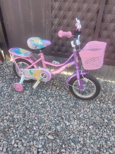 Велосипеды: Велосипед в новом состоянии для девочки 3 -5 лет