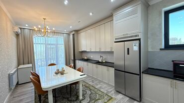 кут строй цены на квартиры бишкек: 5 и более комнат, 190 м², Элитка, 3 этаж, Дизайнерский ремонт