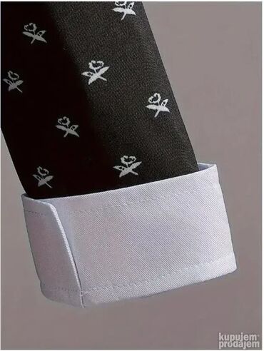 Kostimi za maskenbal: Sa kragnicom i cvetićima - dizajn kao iz filma Wednesday Adams family — 7