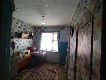 ак босого аренда дома: 2 бөлмө, 60 кв. м, Жеке план, 2 кабат, ПСО (өзү оңдоп түзөтүп бүтүү үчүн)