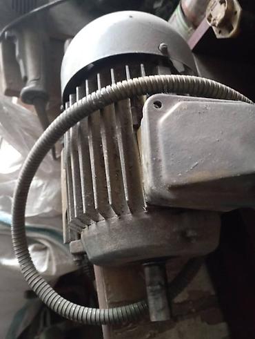 Электроагрегаты: Продаю несколько электродвигателей 3 фазные шкив большой на — 7