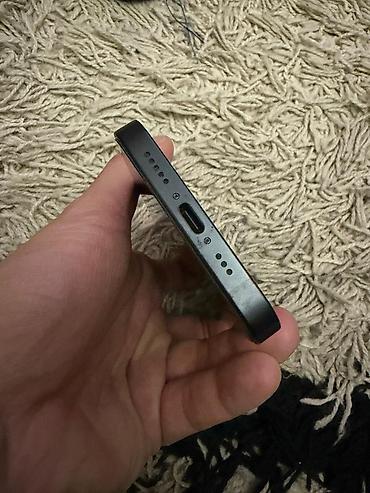 Apple iPhone: Apple iPhone iPhone 16e, 128 GB, Midnight, Otisak prsta — 7