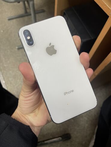 Apple iPhone: IPhone Xs, Б/у, 64 ГБ, Белый, Чехол, 77 %