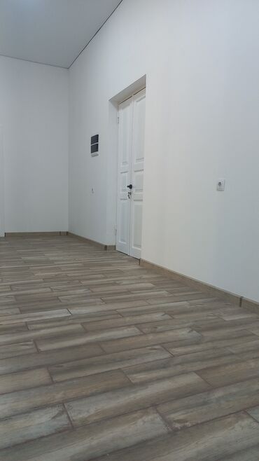 Офисы: Продаю Офис 365 м², С ремонтом, С мебелью, Административное здание, 1 этаж at lalafo.kg — 2 Офисы: Продаю Офис 365 м², С ремонтом, С мебелью, Административное здание, 1 этаж — 2