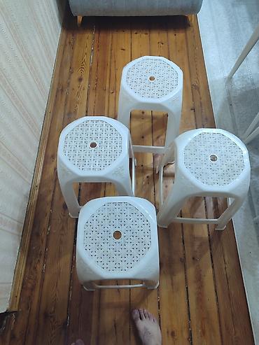 plastik taburetka: Ağ rəngli plastik taburet dəsti – 4 ədəd. - Material: yüngül və — 1