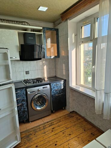 Uzunmüddətli kirayə mənzillər: Əhmədlidə Zərifə parkı ilə Gənclər parkı kəsişməsində 9 mərtəbəli -da lalafo.az — 4 Uzunmüddətli kirayə mənzillər: Əhmədlidə Zərifə parkı ilə Gənclər parkı kəsişməsində 9 mərtəbəli — 4