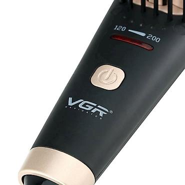 №: 13321 Məhsulun adı: Düzləşdirici daraq VGR V-568 Brend: VGR