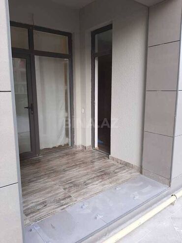 Uzunmüddətli kirayə mənzillər: 28 May metrosu yanınında mənzil kirayə verilir. Mərtəbə 18/4. Ümumi — 14