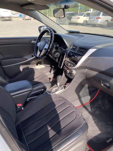 Hyundai: Hyundai Solaris: 2013 г., 1.6 л, Автомат, Бензин, Седан — 10