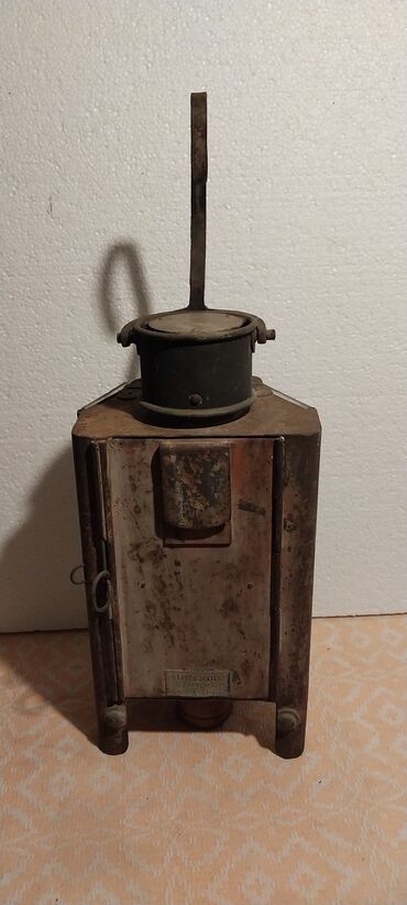 Stare vaze i dekor: Antikvarna metalna fenjer-lanterna sa uljanom lampom i staklenim — 9