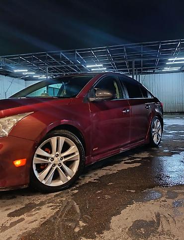 chevrolet ustasi: Chevrolet Epica: 1.4 l | 2015 il 310 km Sedan — 5
