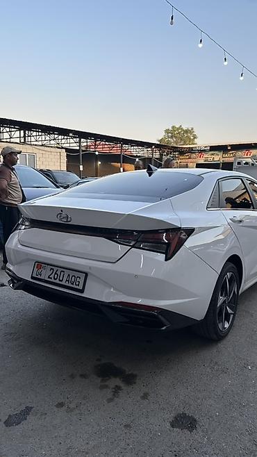 мопед электронный: Hyundai Elantra: 2023 г., Бензин, Седан — 5