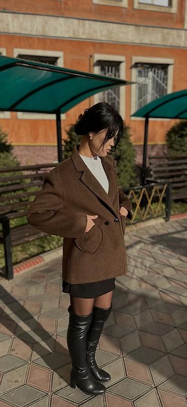 Пальто: Пальто, Классика, Осень-весна, Букле, Короткая модель, Оверсайз, M — 4