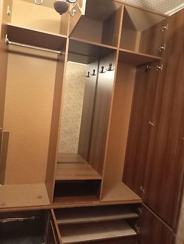 Dəhliz dolabları: İşlənmiş, 6 qapı, Güzgülü, Qəhvəyi, Açılan, Düz dolab — 1