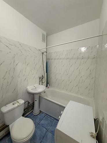 восток 5 1комнатный квартира: 1 комната, 45 м², 106 серия, 4 этаж — 4