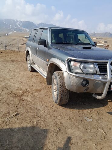 Nissan: Nissan Patrol: 2002 г., 3 л, Механика, Дизель, Внедорожник