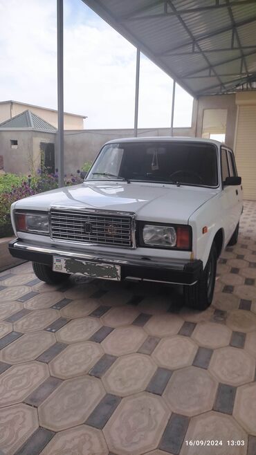 barter maşınlar: VAZ (LADA) 2107: 1.5 l | | 75000 km Sedan