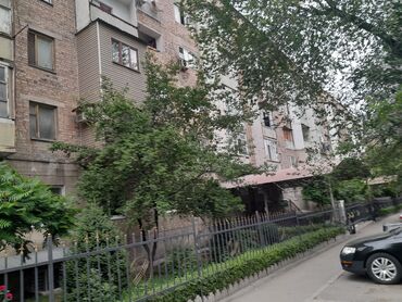 квартиры в асанбае: 1 бөлмө, 34 кв. м, Жеке план, 4 кабат, Эски ремонт