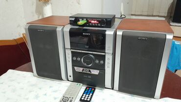 ikinci el mikrofon: Musigi mərkəzi Sony Blytuz aux,usb Fm radio 120watt