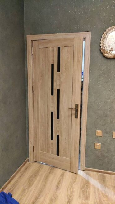 Digər mebel: Yaxşi vəziyyətdə Belarus,2.05 hündurlüyü,eni otaq qapi 80sm,s/y hamam