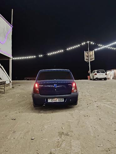 mustan: Dacia Logan: 1.5 l | 2006 il 4000 km Sedan — 3