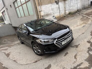 Hyundai: Hyundai Elantra: 1.6 l | 2016 il Sedan — 9