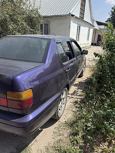 Продажа авто: Volkswagen Vento: 1997 г., Механика, Бензин, Седан — 5