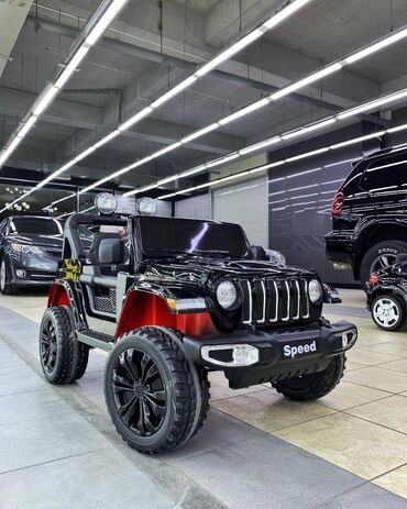 689 объявлений: Компания Jeep представила концепт внедорожникаWrangler Rubicon 392с