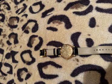 qiz saatlari: Б/у, Наручные часы, Cartier, цвет - Золотой
