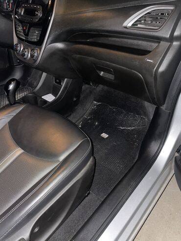 Chevrolet: Chevrolet Spark: 2019 г., 1 л, Автомат, Бензин, Хэтчбэк — 18