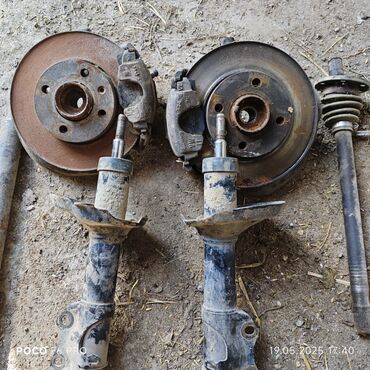 авто машина сатылат: Алдыңкы оң Күпчөк Volkswagen 1993 г., Колдонулган