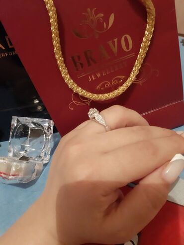 Kişi Geyimləri: Nişan, Üzük, Ağ qızıl, 750 Əyar, Brilyant, 0.51-1.00 Karat