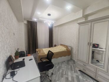 Uzunmüddətli kirayə mənzillər: Dəniz və şəhər panoraması ilə geniş mənzil tecili satilir - Geniş — 27