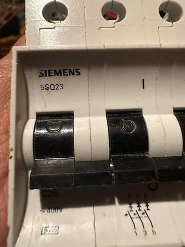 ucuz mal: Siemens Elektrik avtomat, 3 faza, 400 Vt, Kredit yoxdur, Zəmanətli, Ünvandan götürmə, Ödənişli çatdırılma — 2