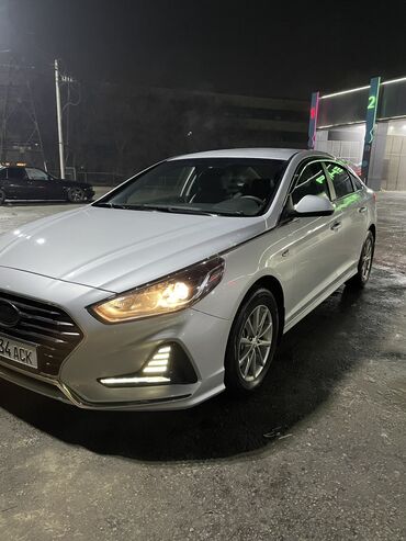 сонату: Hyundai Sonata: 2018 г., 2 л, Автомат, Газ, Седан