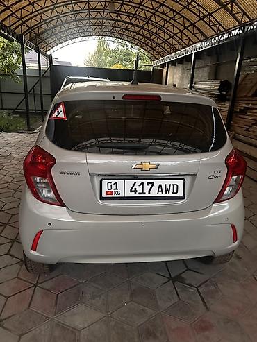 Продажа авто: Chevrolet Spark: 2016 г., 0.9 л, Автомат, Бензин, Хэтчбэк — 3