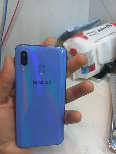 a 40 samsung: Samsung Galaxy A40, 64 GB, rəng - Göy, Barmaq izi — 1