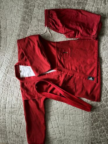 волейбольная форма женская бишкек: Продается кимоно с шортами для Самбо (самбовка), почти новые в