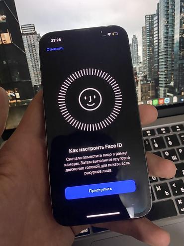 Apple iPhone: IPhone 13 Pro, 77 % — 3