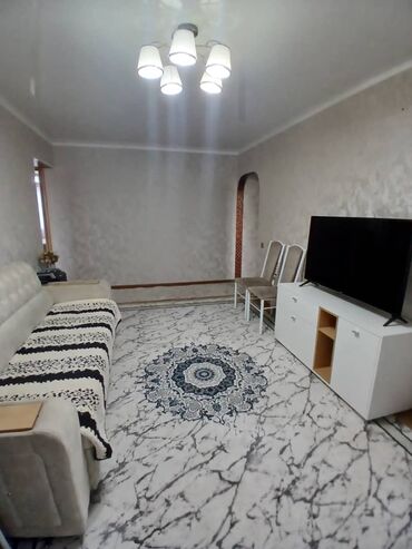 4гор больница квартира: 3 комнаты, 58 м², 104 серия, 4 этаж, Косметический ремонт