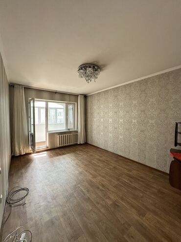 дешевые квартиры в оше: 1 бөлмө, 42 кв. м, 106-серия, 8 кабат, Косметикалык ремонт