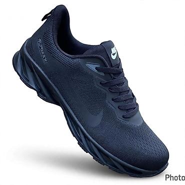 dn nike: Muške sportske patike – crne - Model: niskoprofilne patike sa — 1