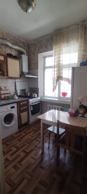 квартира продаётся: 2 комнаты, 42 м², Индивидуалка, 2 этаж