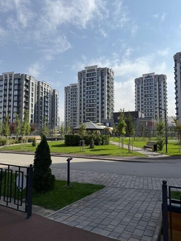 долгосрочная квартира бишкек васток 5: 2 комнаты, 50 м², Элитка, 2 этаж, Дизайнерский ремонт